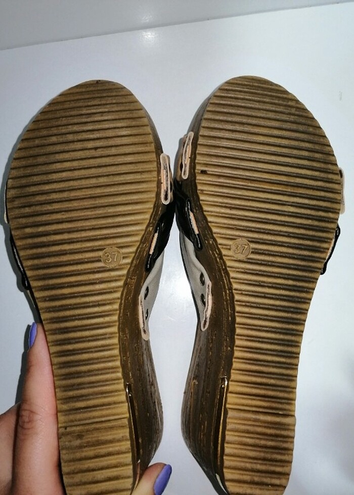 Bayan hiç kullanılmamış terlik  - Görsel 2