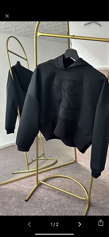 Calvin klein sweatshirt