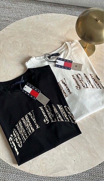 Tommy tshirt