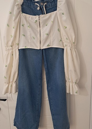 Kız Çocuk Beyaz Bağlama Desenli Bol Kesim Kot Pantolon - Görsel 4