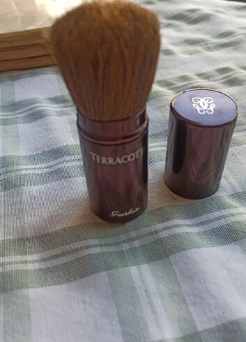 Guerlain terracotta fırçası 