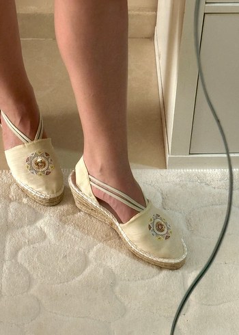 Bambi Ekru Cicekli Espadril Kadin Ayakkabi