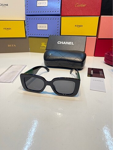 Chanel gözlük