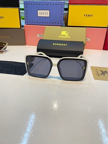 Beden Burberry gözlük