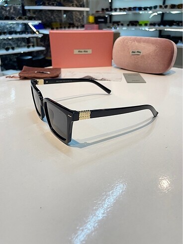 Miu Miu Miu Miu gözlük