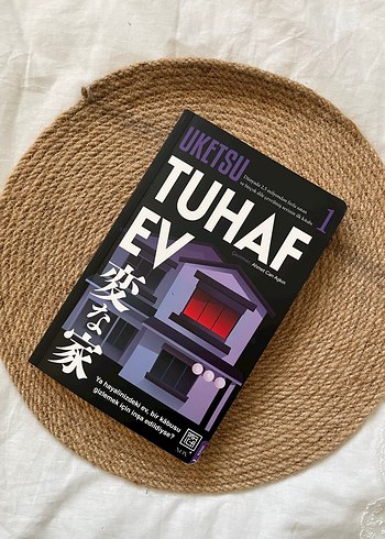 Tuhaf Ev - Uketsu Roman