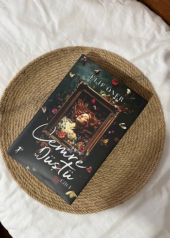 Cill Over - Cemre Düstür Novel