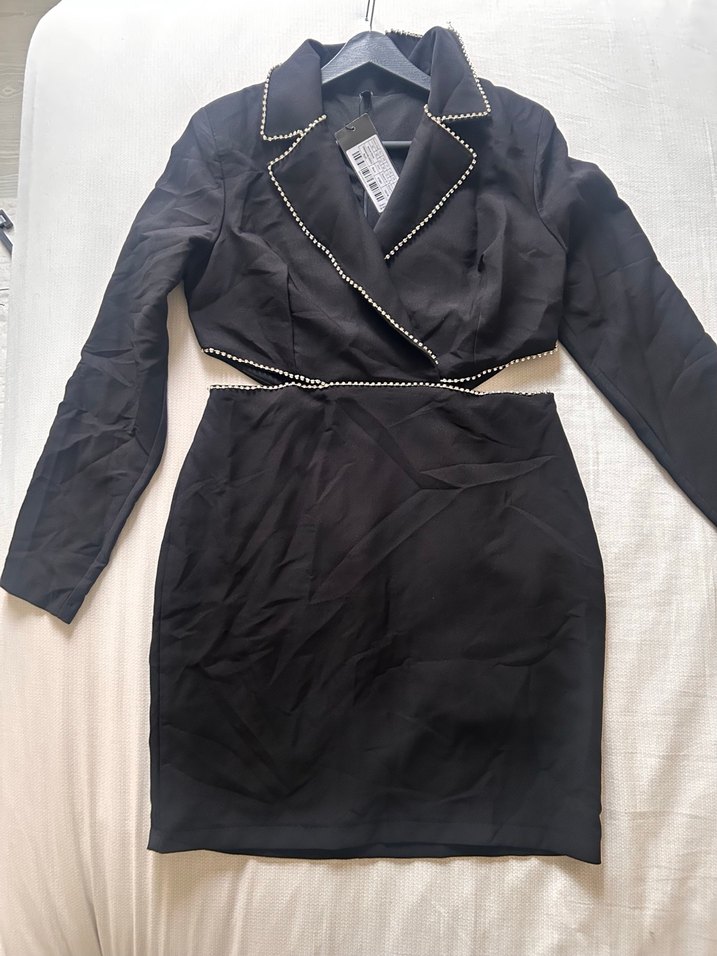 Taşlı , bel dekolteli Siyah normal boy  Kadın Elbise - Görsel 3