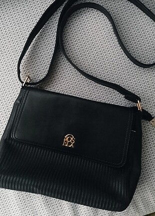 Siyah Kol Çapraz Çanta - Görsel 4