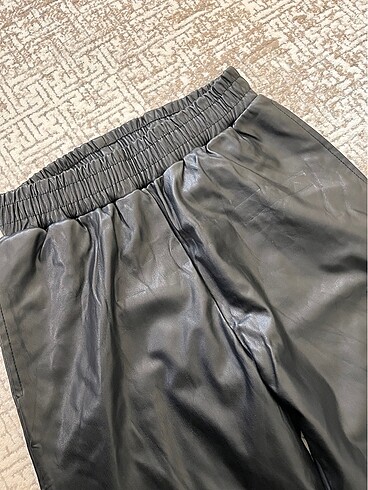 Bel paça lastikli içi polarlı deri pantolon - Görsel 3