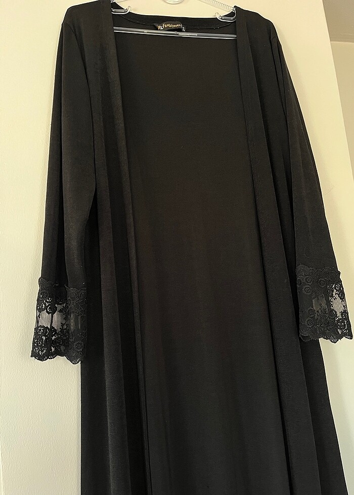 Bilekleri dantel güpürlü sabahlık - Görsel 4