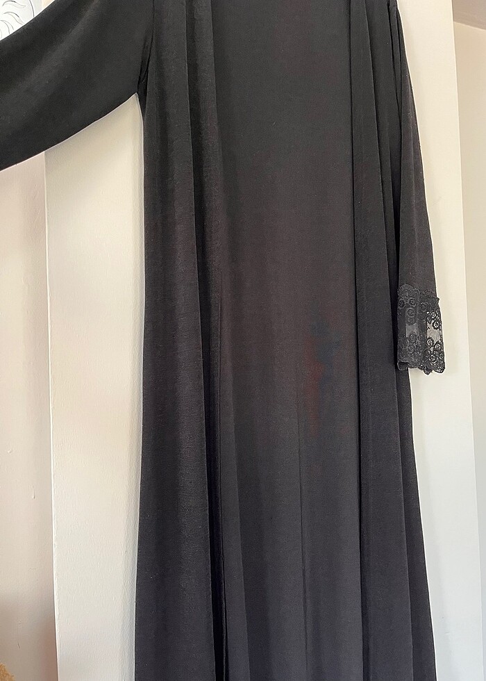 Bilekleri dantel güpürlü sabahlık - Görsel 3