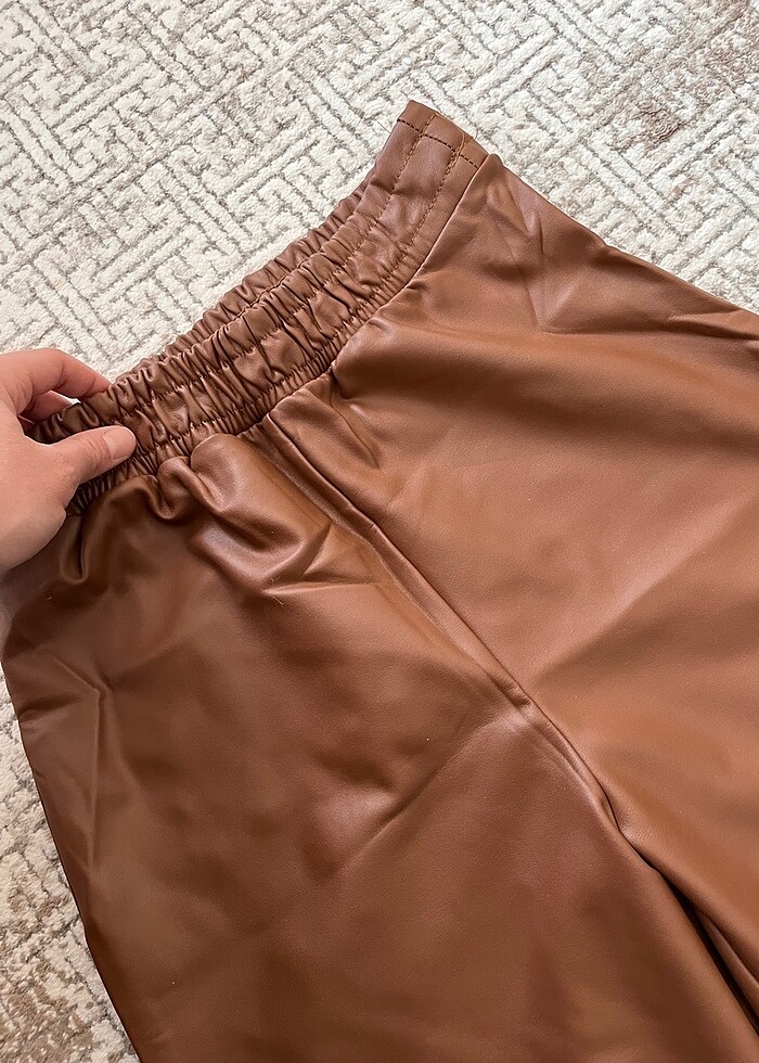 Kahve içi polarlı deri palazzo pantolon - Görsel 3