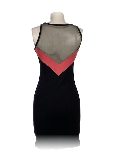 s Beden PreLoved Kısa Elbise %70 İndirimli.