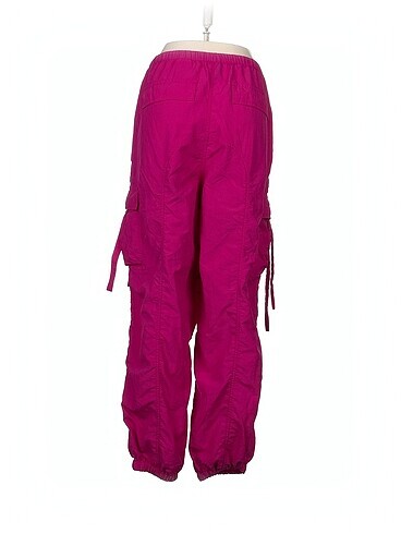 m Beden H&M Kumaş Pantolon %70 İndirimli.