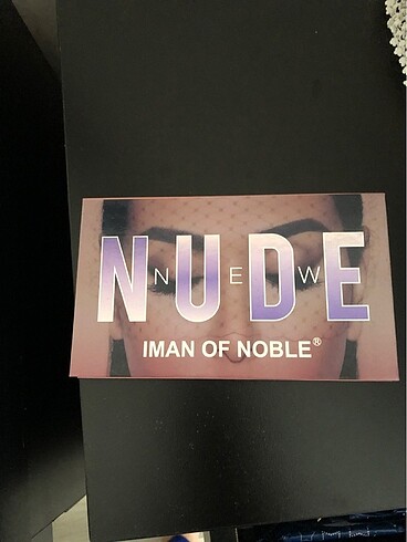 Far nude