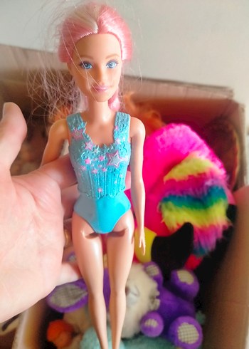 Barbie bebek
