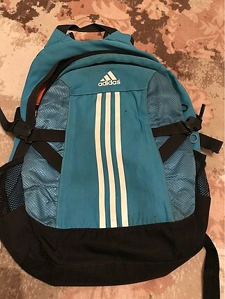 Mavi Adidas çanta