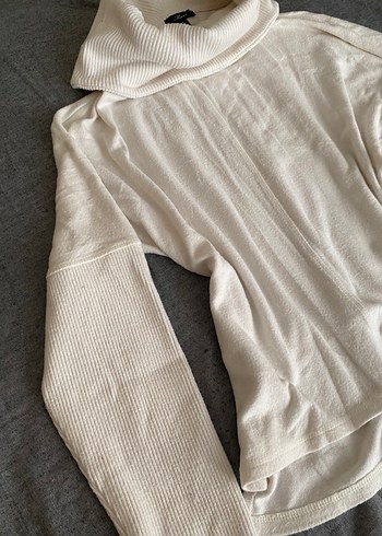 Kadın Beyaz Triko Boğazlı Kazak - Görsel 4