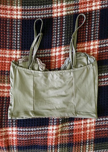 Dantel Detaylı Yeşil Büstiyer - Görsel 2