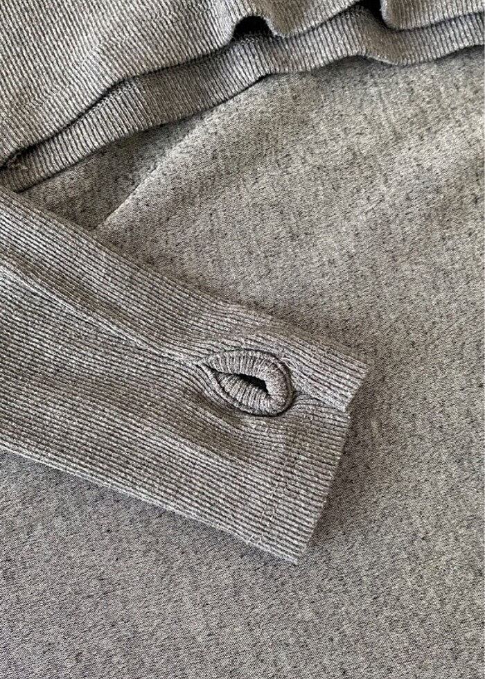 boğazlı parmak geçirmeli crop kazak - Görsel 2