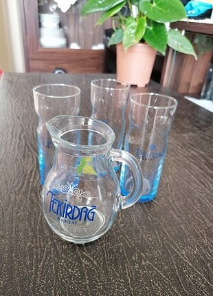 Rakı kadehi 