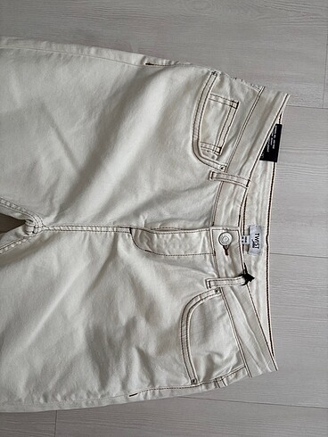 Twist marka dar paça kot pantolon
