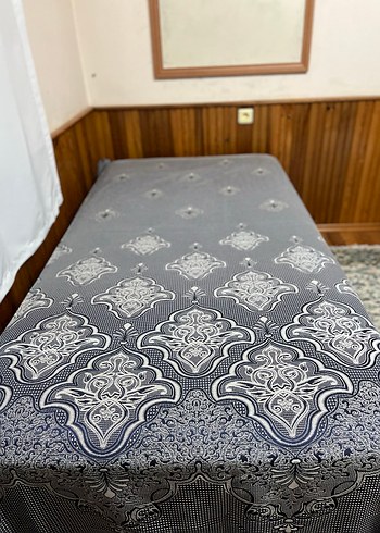 Gri İşlemeli Yatak Örtüsü Çift kişilik - Görsel 4