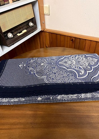 Gri İşlemeli Yatak Örtüsü Çift kişilik - Görsel 6