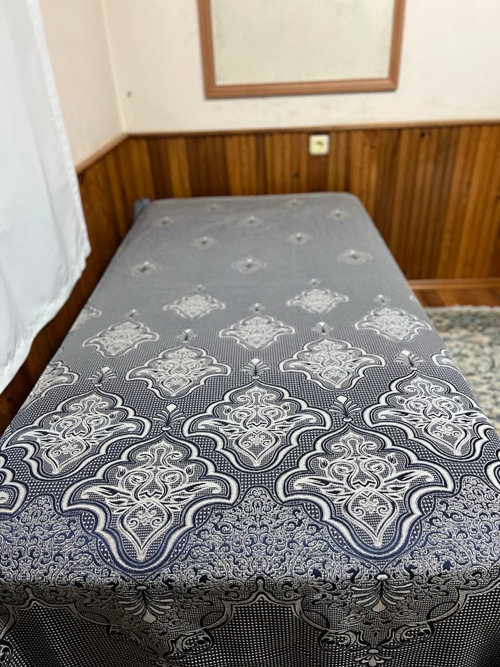 Gri İşlemeli Yatak Örtüsü Çift kişilik - Görsel 4