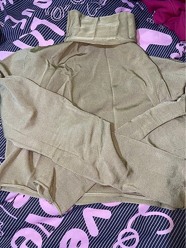 Zara boğazlı crop kazak