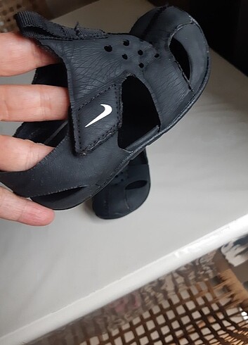 25 Beden siyah Renk Nike çocuk sandalet