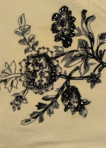 V Yaka,boncuk ve çiçek desenli Fermuarlı Beyaz Kadın Ceket hırka - Görsel 3