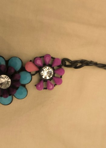 Renkli Boncuklu Çiçekli Uzun Kadın Kolye - Görsel 3