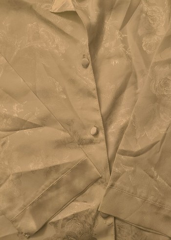 Bej rengi saten pijama takımı - Görsel 3