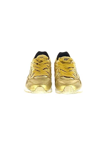 40,5 Beden Asics Spor Ayakkabı %70 İndirimli.