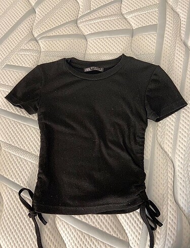 zara büzgülü crop top