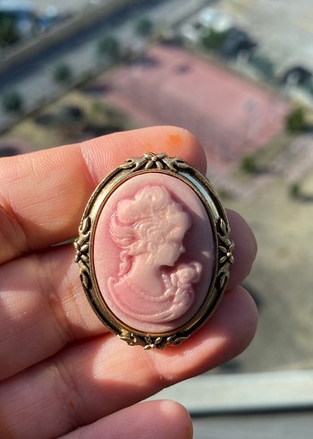 American Vintage Cameo Pembe Vintage Gotik Broş