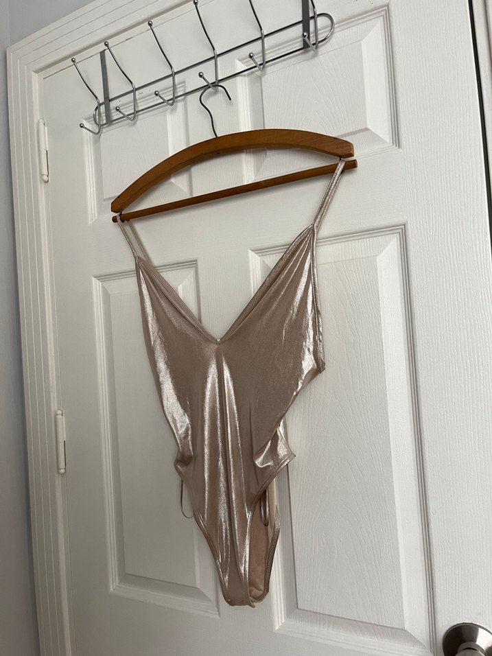 Parlak Bej Body - Görsel 2