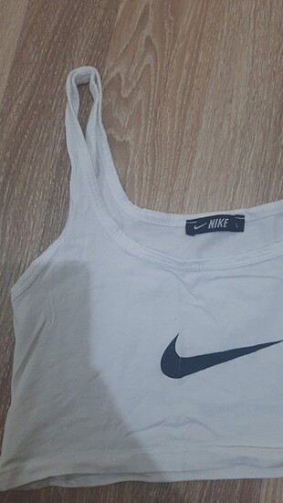 Nike crop