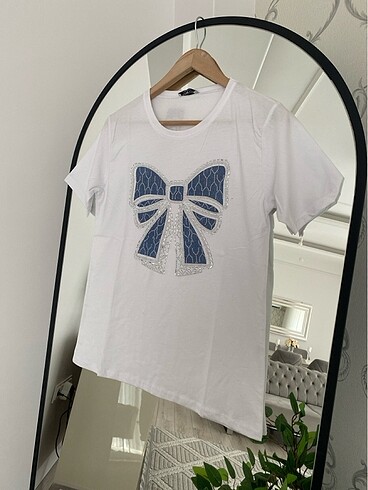 Taşlı t-shirt