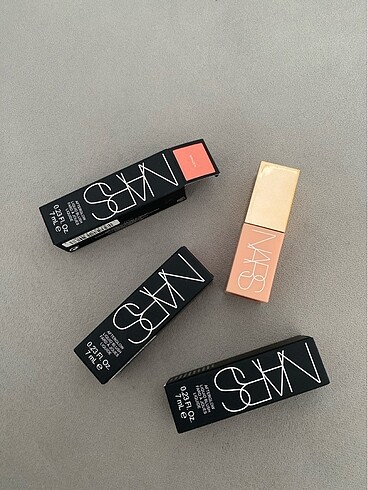 Nars after glow allık