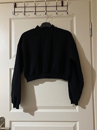 Crop sweatshirt