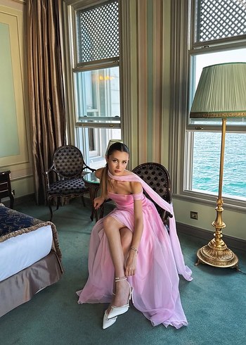 Pudra Rengi Uzun Drapeli Straplez Abiye - Görsel 6