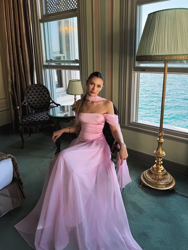 Pudra Rengi Uzun Drapeli Straplez Abiye - Görsel 3