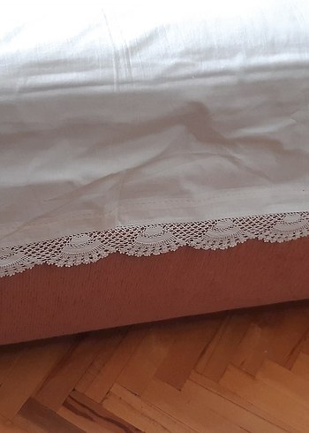 Parlak Beyaz Düz Yatak Örtüsü - Görsel 2