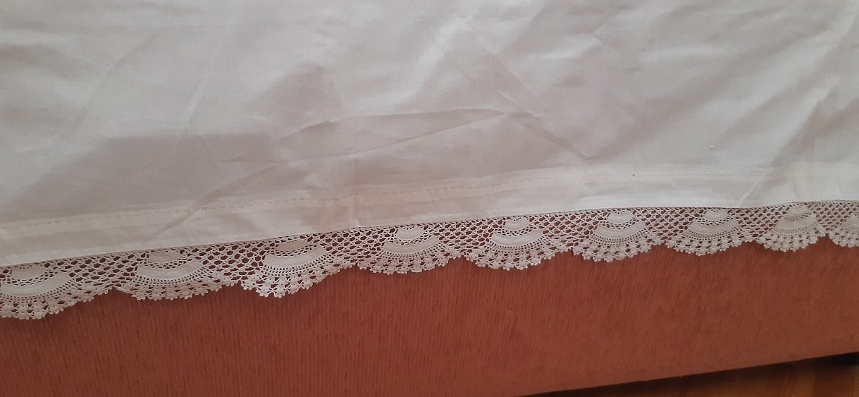 Parlak Beyaz Düz Yatak Örtüsü - Görsel 4