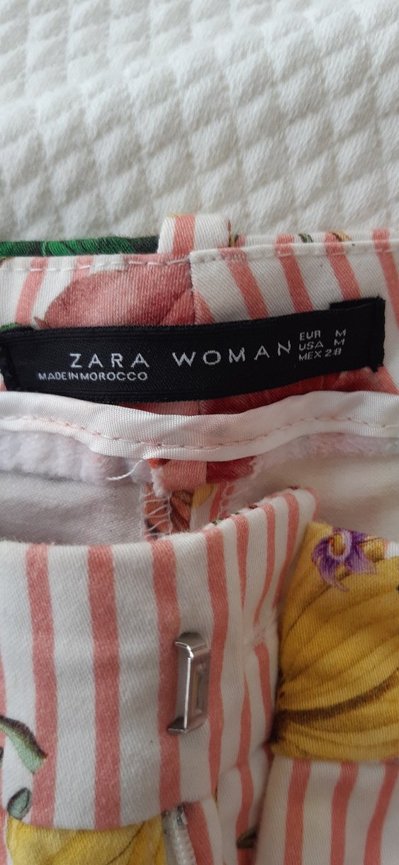 Çiçek Desenli Piliseli Midi Kadın Kumaş Pantolon - Görsel 3