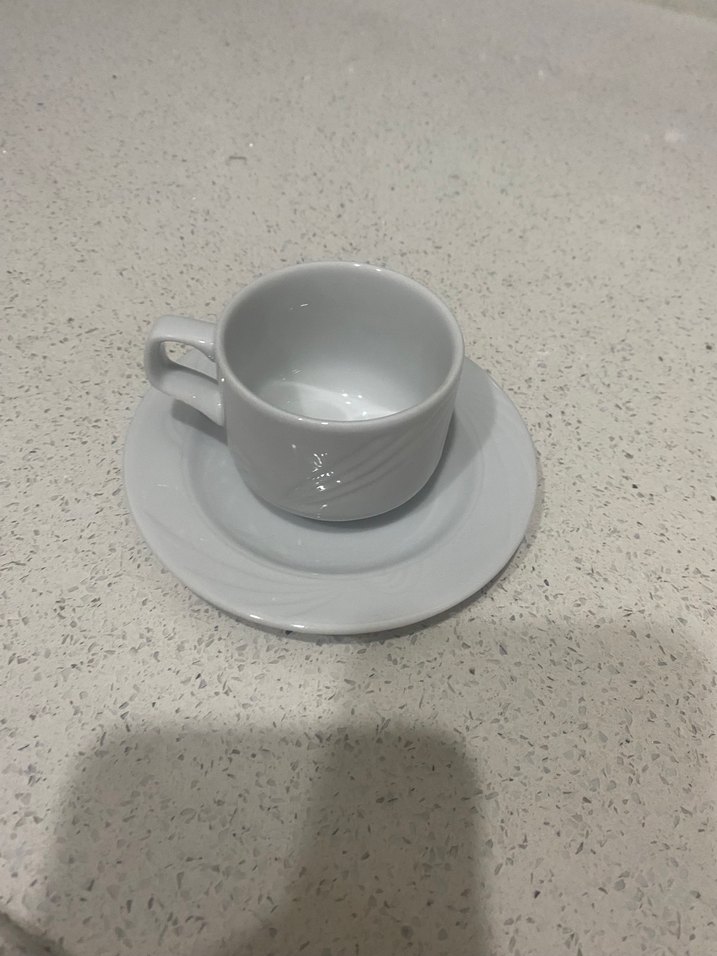 Beyaz Seramik Fincan ve Tabak Takımı - Görsel 3