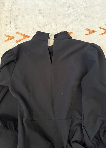 Uzun Kollu Siyah Fırfırlı Kadın Elbise - Görsel 3